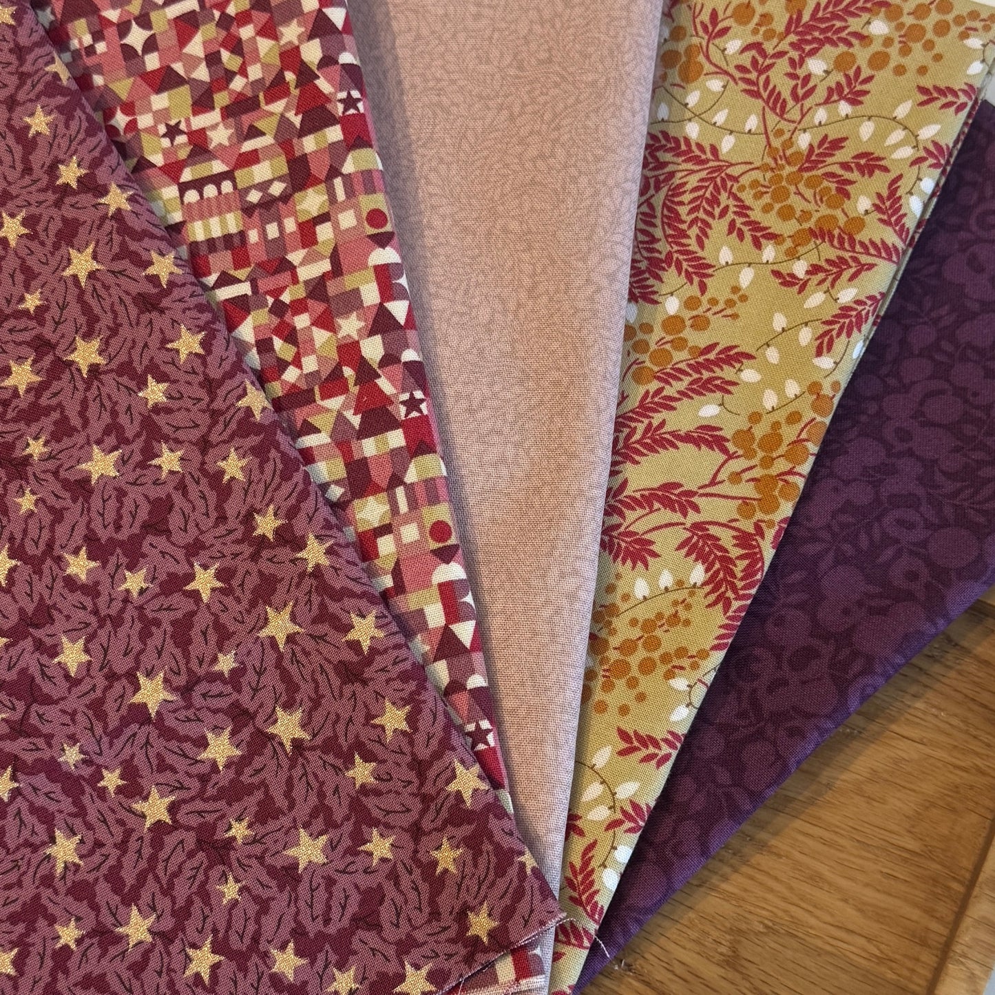 Liberty monthly fabric pack - AUGUST - Festive Magic