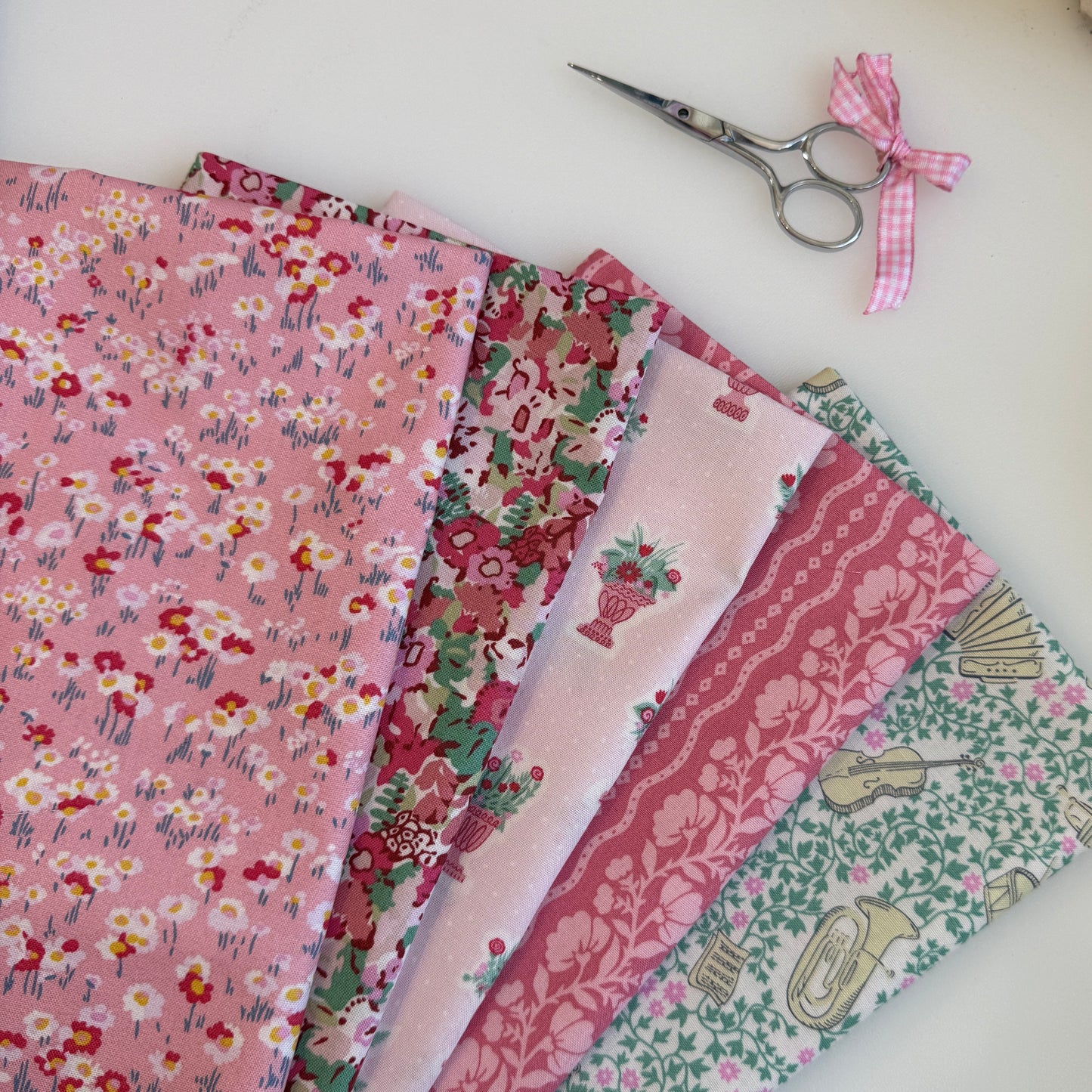 Garden Party Quilters cotton Fat quarter pack