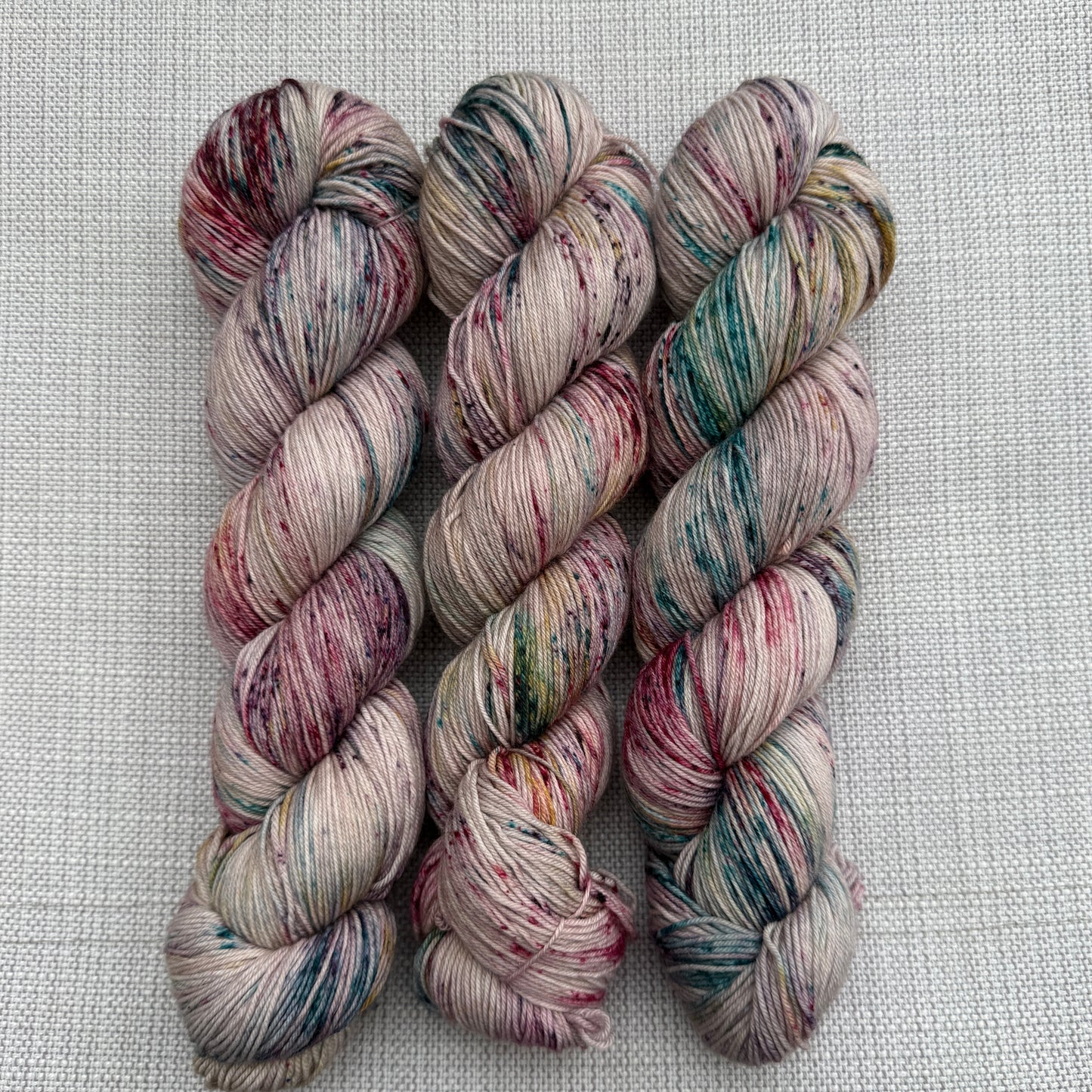 Carry on my wayward son - yarn kit (Go go Dynamo shawl)