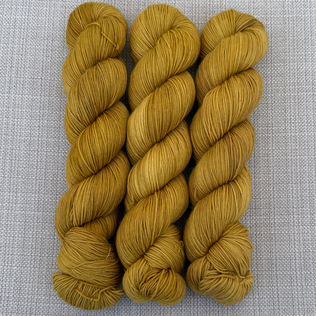 Amas Veritas (from Practical Magic) (DYED TO ORDER - turnaround time 2 weeks)