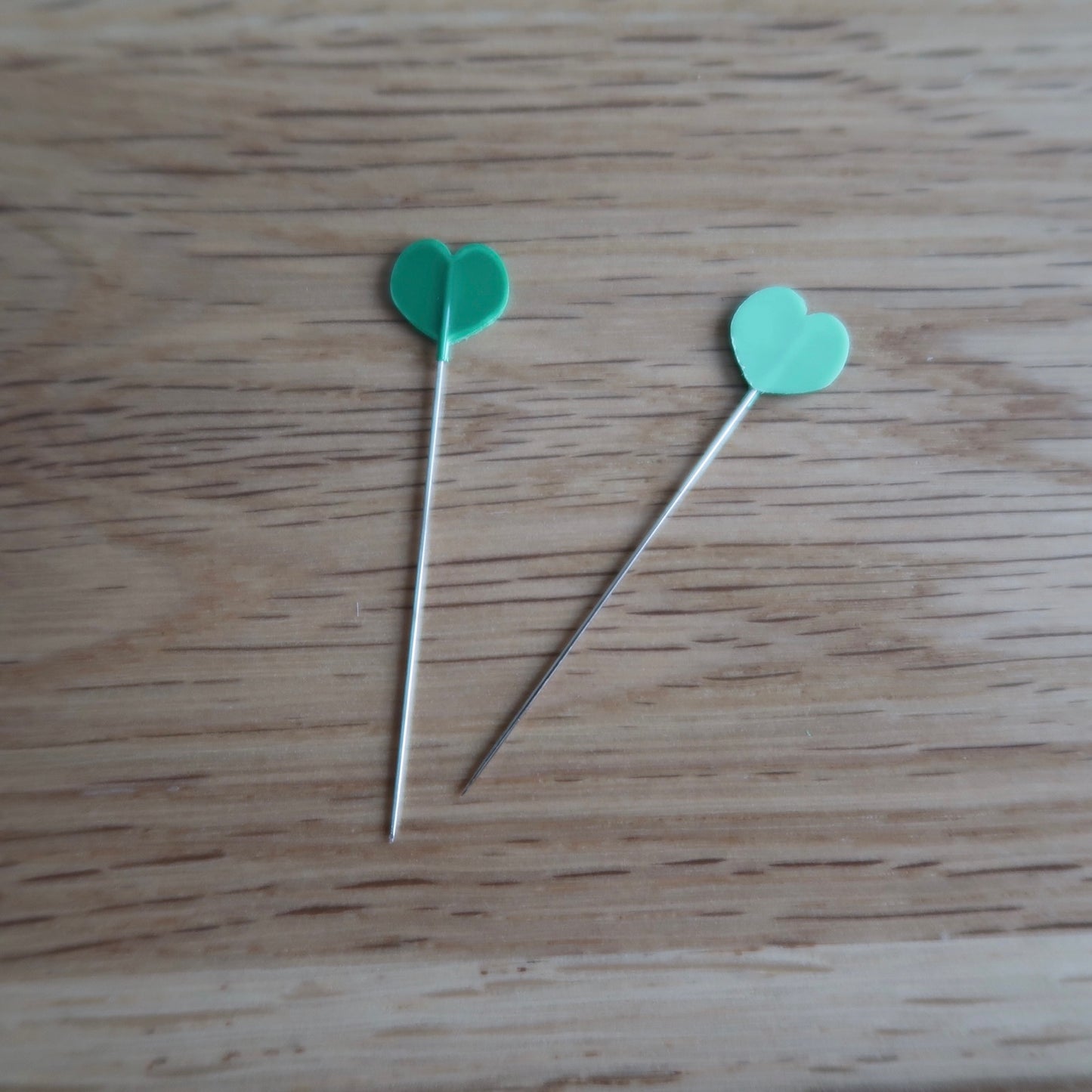 Clover Heart headed pins (0.55mm)