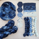 PRE-ORDER Colours of the Month - DO YOU WANT TO BUILD A SNOWMAN - MINI or MAXI SETS - DECEMBER 2025