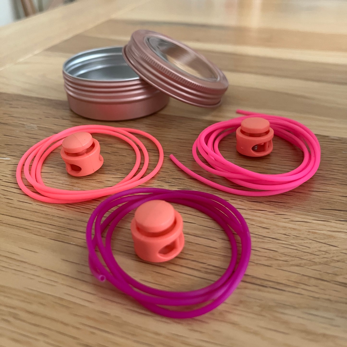 Stitch holder cord and toggle set