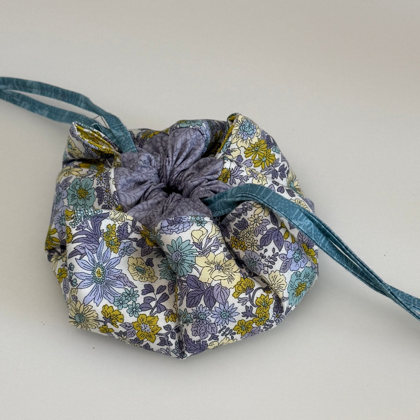Flat lay Circle Notions Pouch Making Kit