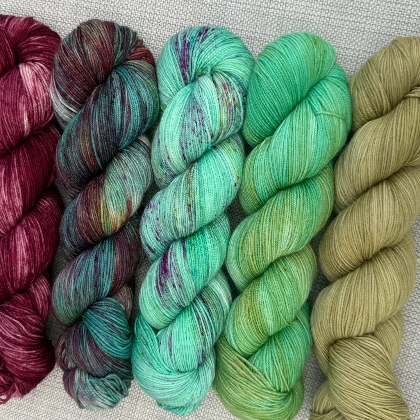 The Lion Sleeps Tonight (April Colours of the month Spares)