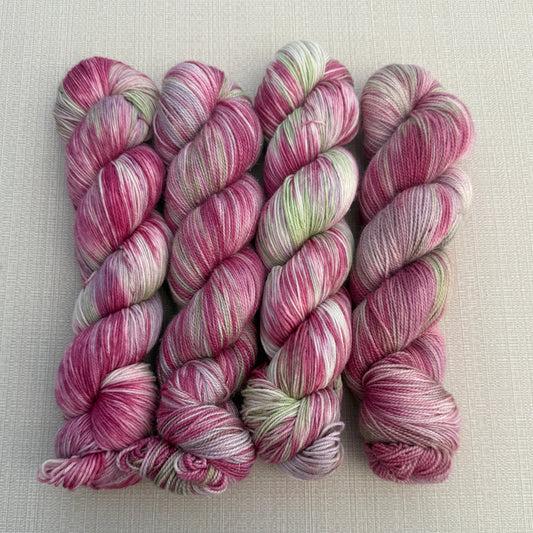 Where the wild roses grow (READY TO SHIP)