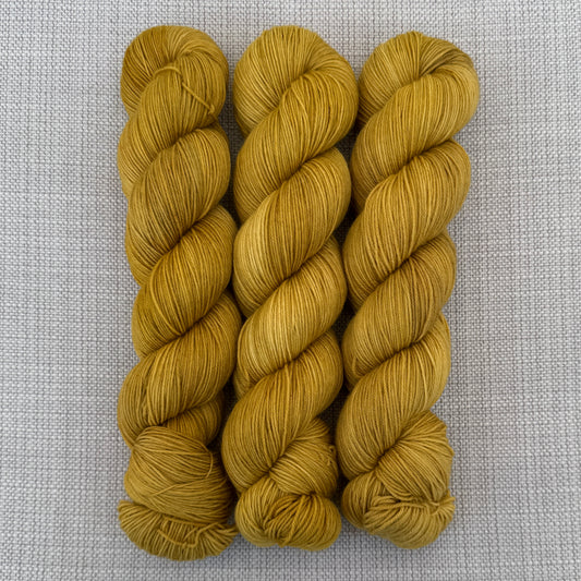 Amas Veritas (from Practical Magic)  (DYED TO ORDER - turnaround time 2 weeks)