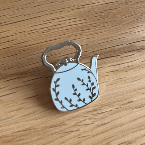 Kettle enamel pin badge