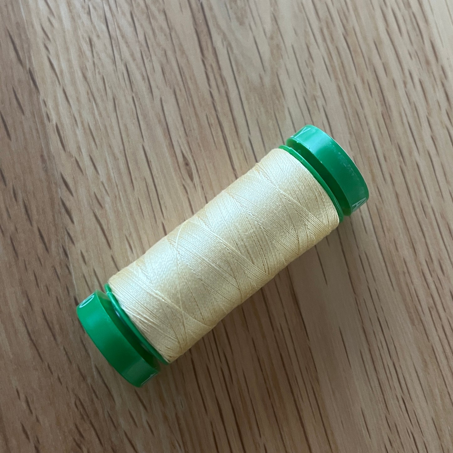 Aurifil 100% 40WT Egyptian Cotton thread (150m single spool) Colours