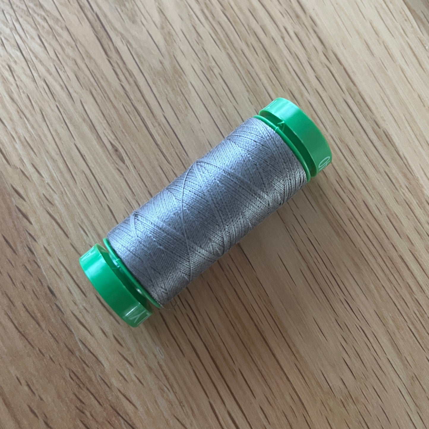 Aurifil 100% 40WT Egyptian Cotton thread (150m single spool) Colours