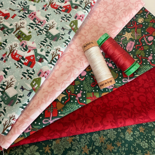 Liberty Festive Greeting Quilters cotton Fat quarter pack