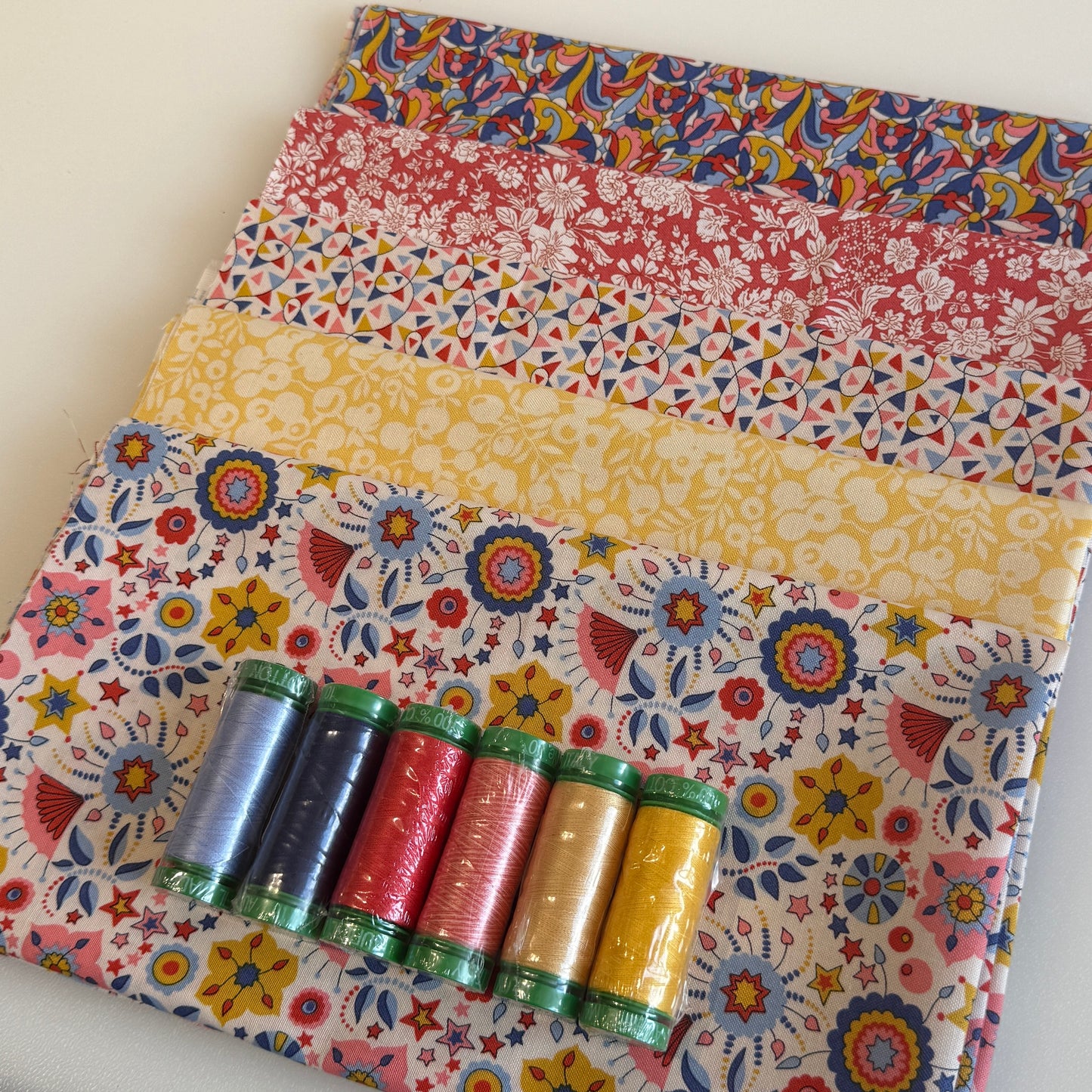 Summer Fair Liberty Quilters cotton Fat quarter pack
