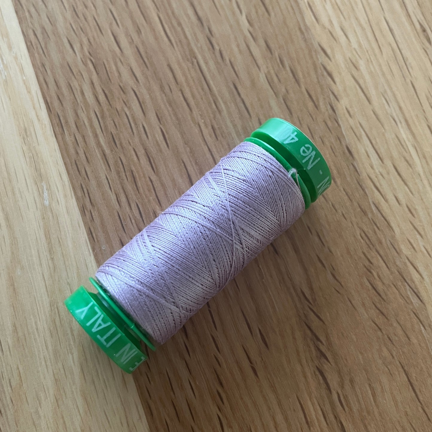 Aurifil 100% 40WT Egyptian Cotton thread (150m single spool) Colours