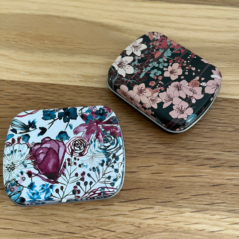 Floral Tin with accessories