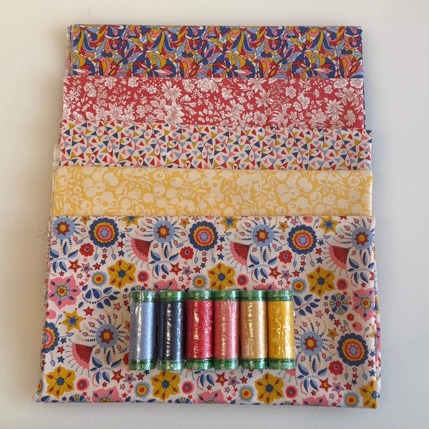 Summer Fair Liberty Quilters cotton Fat quarter pack