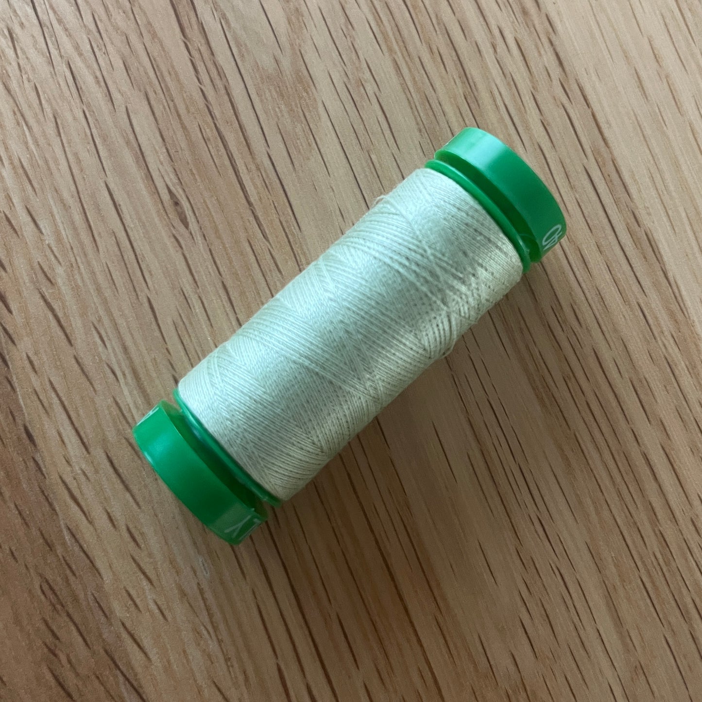 Aurifil 100% 40WT Egyptian Cotton thread (150m single spool) Colours