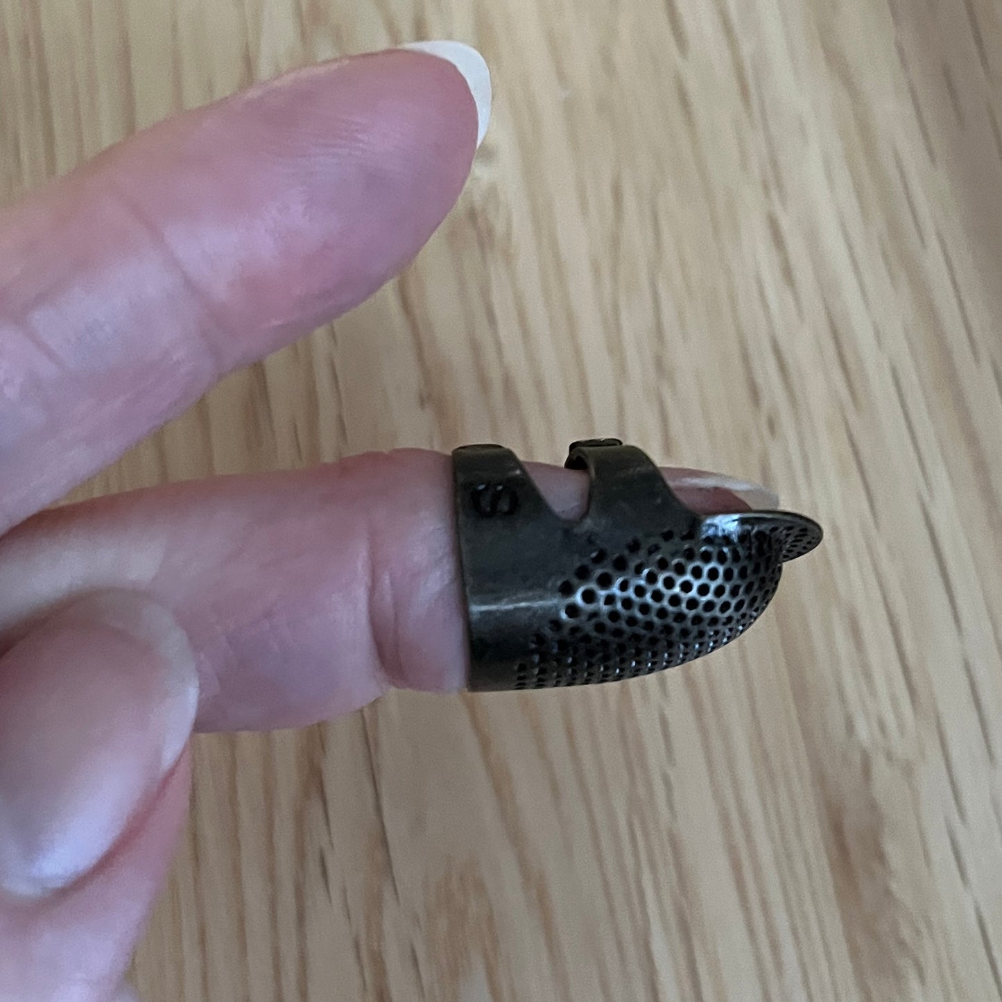 Clover one sided thimble