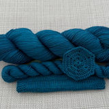 PRE-ORDER Colours of the Month - LAKE SHORE DRIVE - 100g SINGLE SKEINS - MARCH 2026