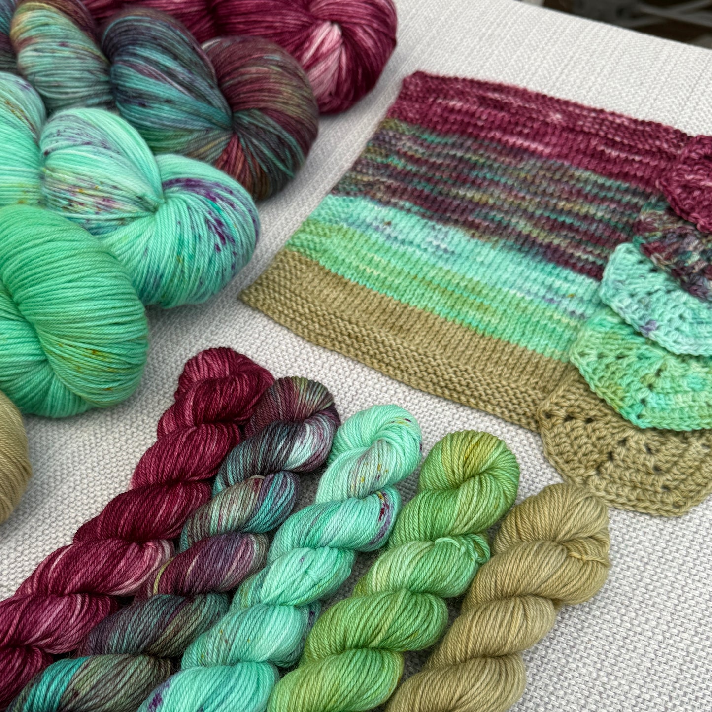 The Lion Sleeps Tonight (April Colours of the month Spares)