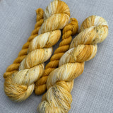 Don't Worry Bee Happy (READY TO SHIP)