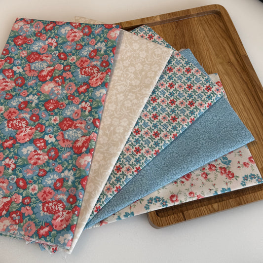 Liberty Quilters cotton Fat quarter pack - petals and blooms
