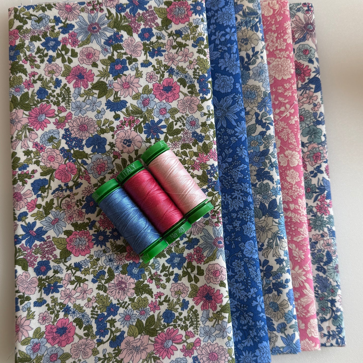Emily Annabelle Liberty Quilters cotton Fat quarter pack