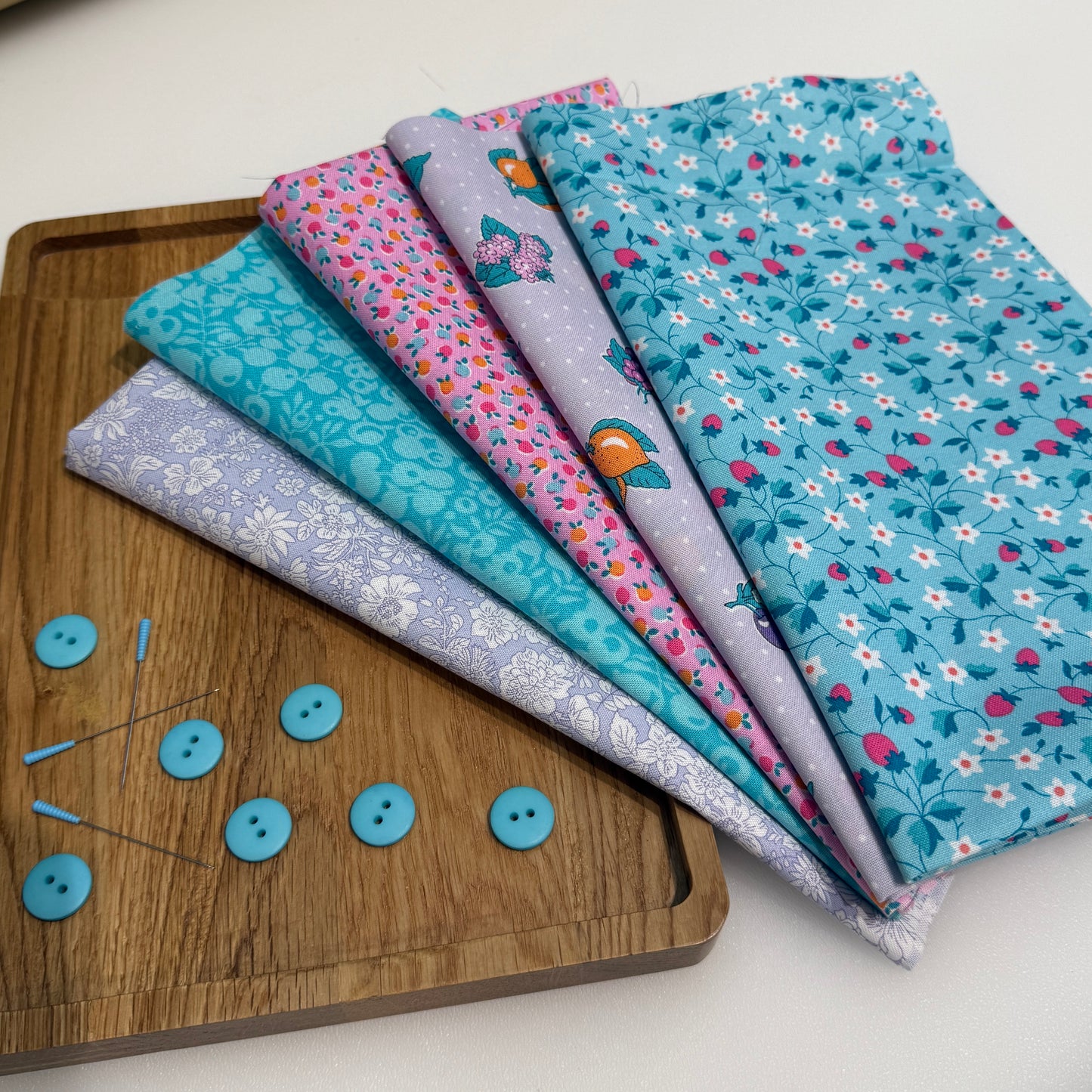 Liberty Gifts from the Garden Quilters cotton Fat quarter pack