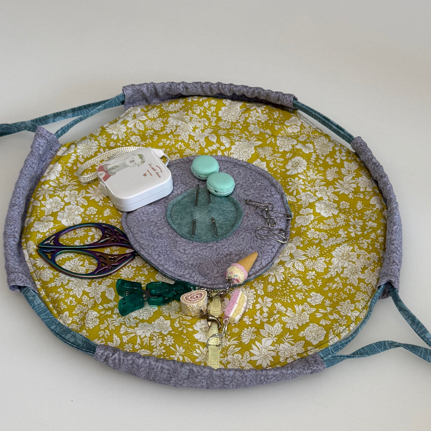 Flat lay Circle Notions Pouch Making Kit
