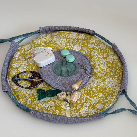 Flat lay Circle Notions Pouch Making Kit
