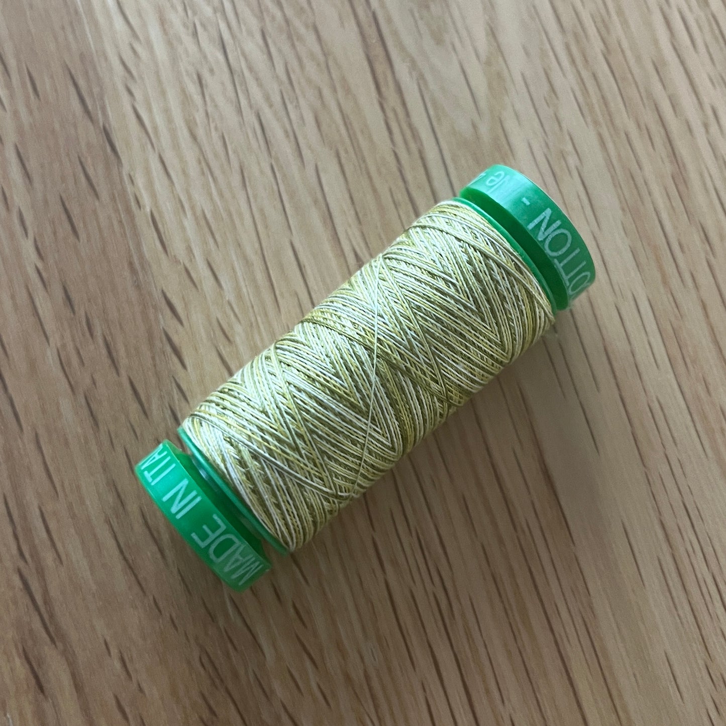 Aurifil 100% 40WT Egyptian Cotton thread (150m single spool) Colours