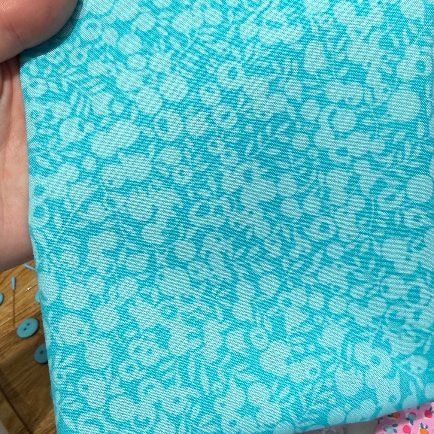 Liberty Gifts from the Garden Quilters cotton Fat quarter pack