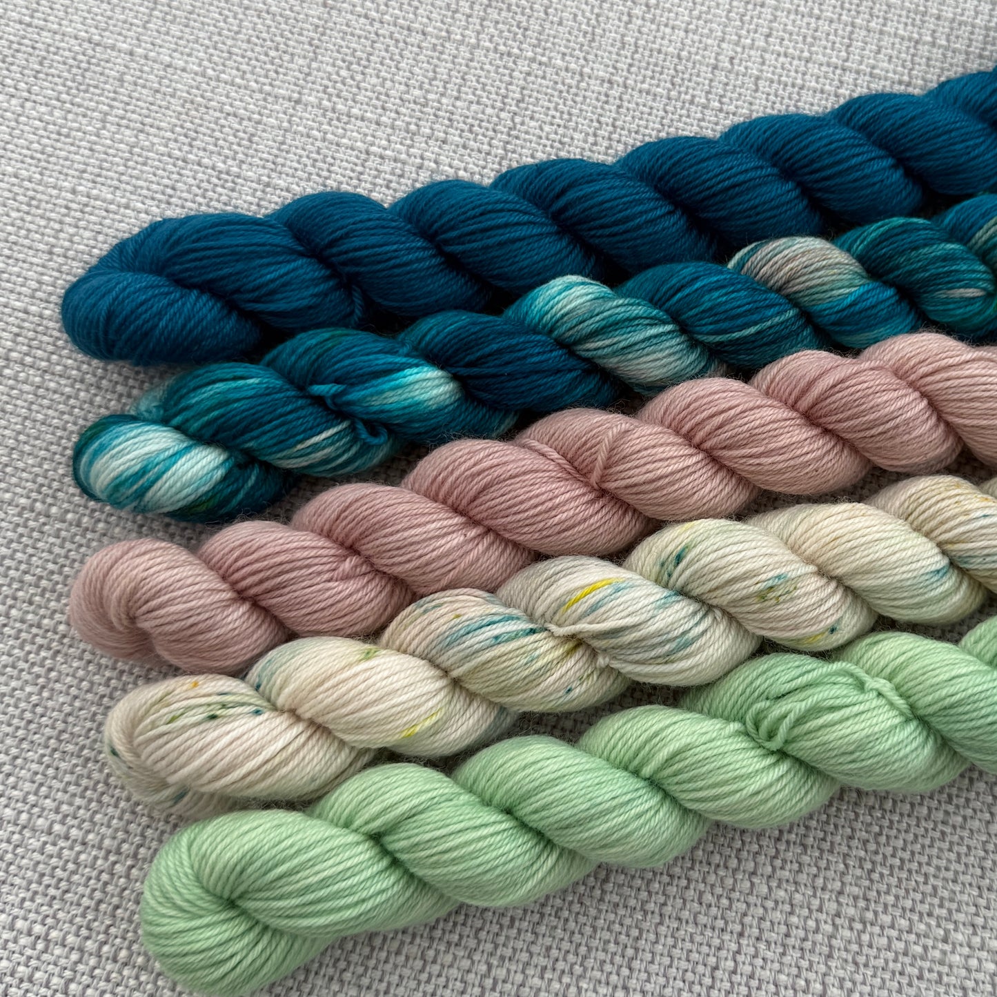 Lake Shore Drive (March Colours of the month Spares)