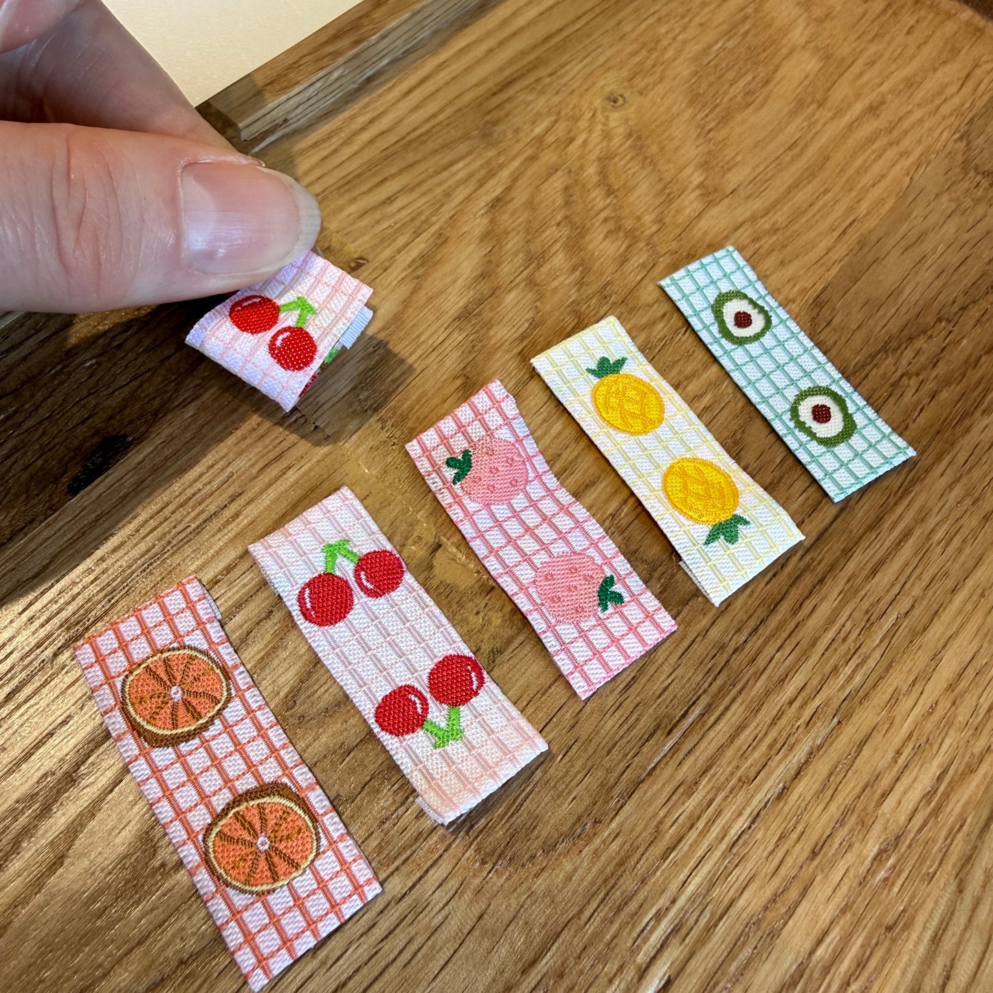 Fruity theme woven labels (set of 5)