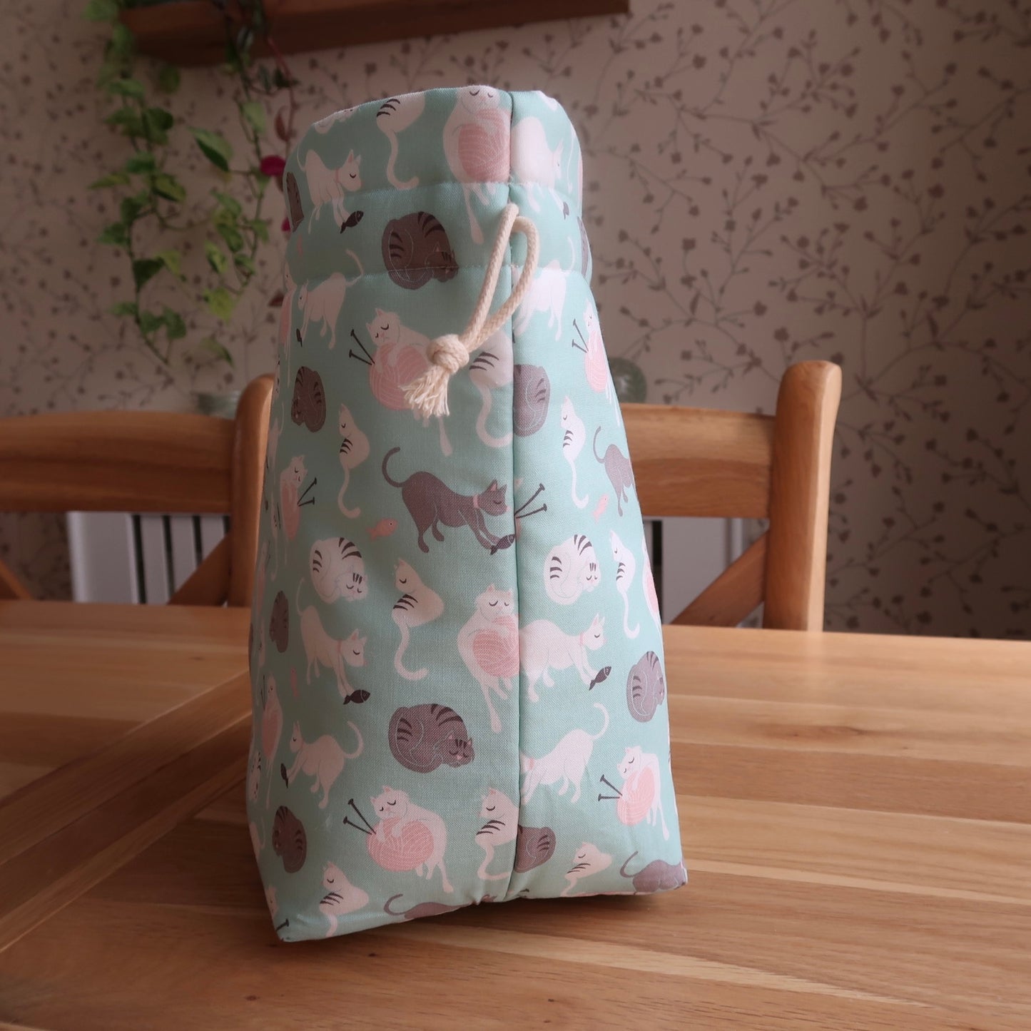 Kitten and yarn print project bag