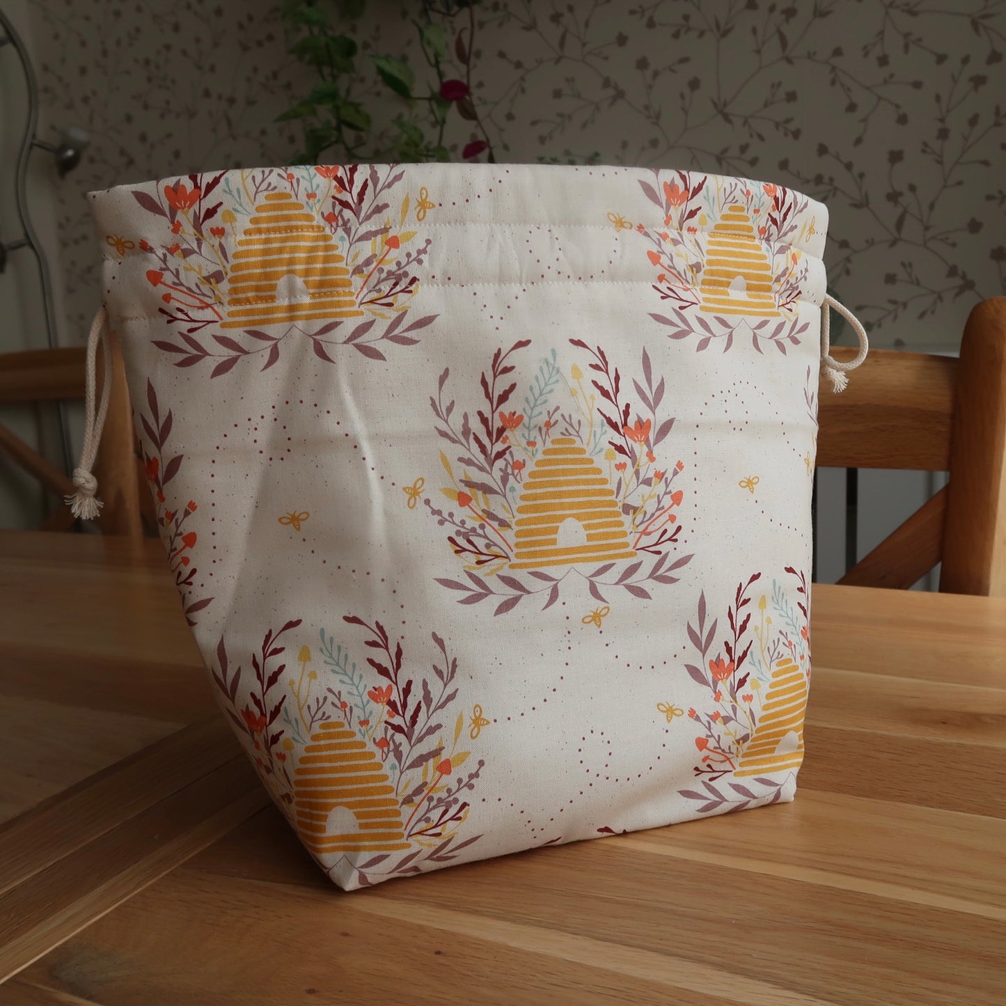 Bee Hive print project bag