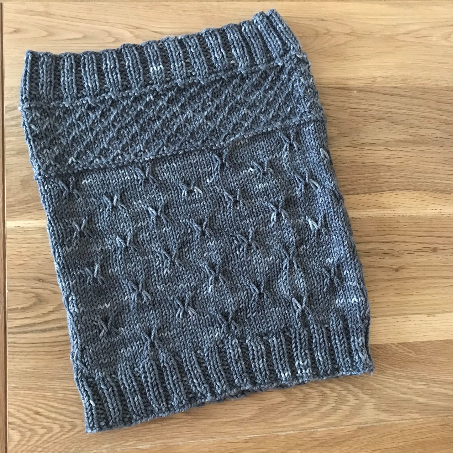 Country Garden Cowl Pattern (PDF)