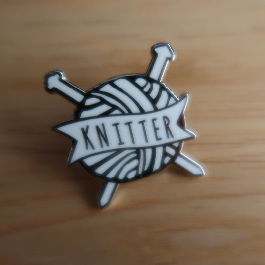 Knitter enamel pin badge