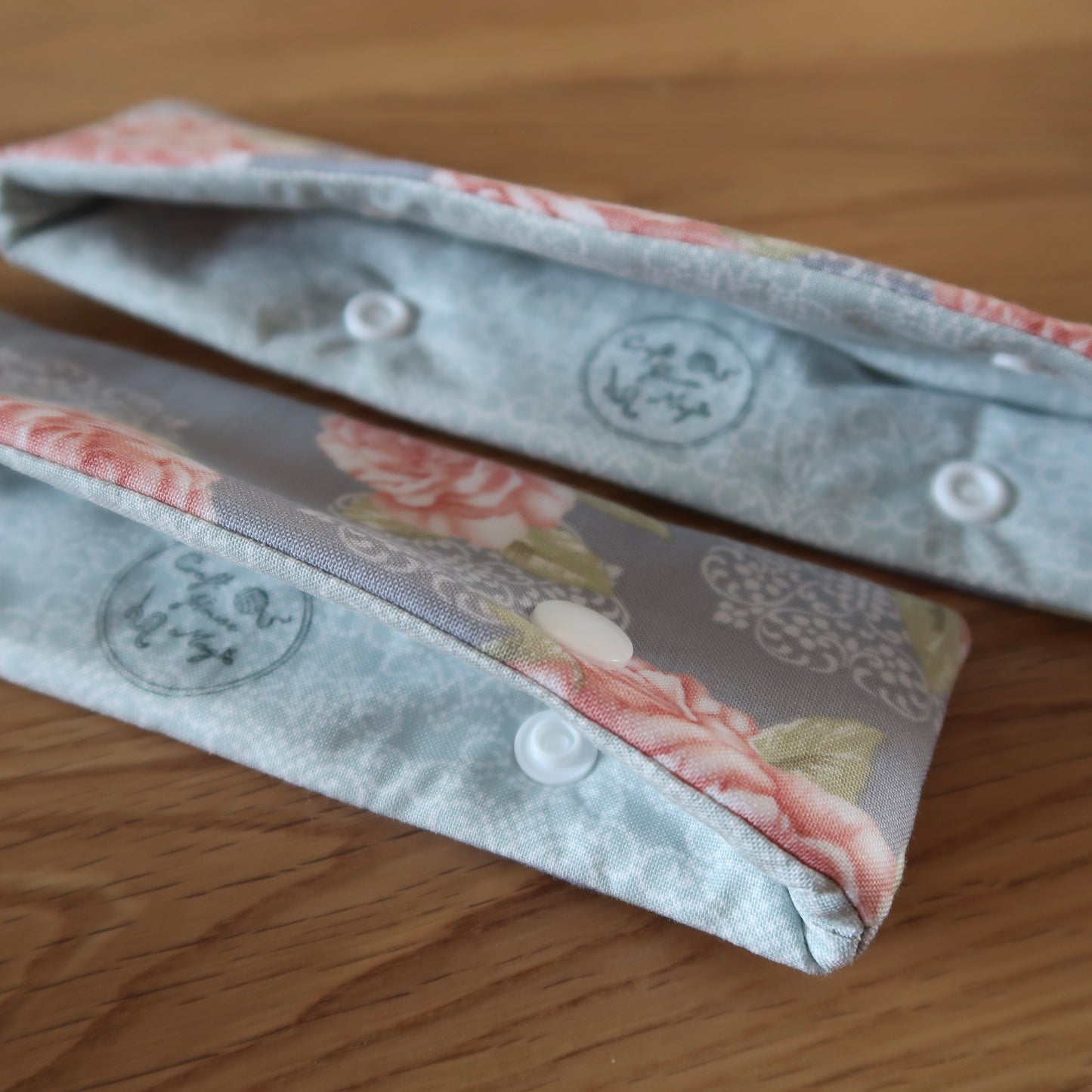 Rose print DPN case / cosy
