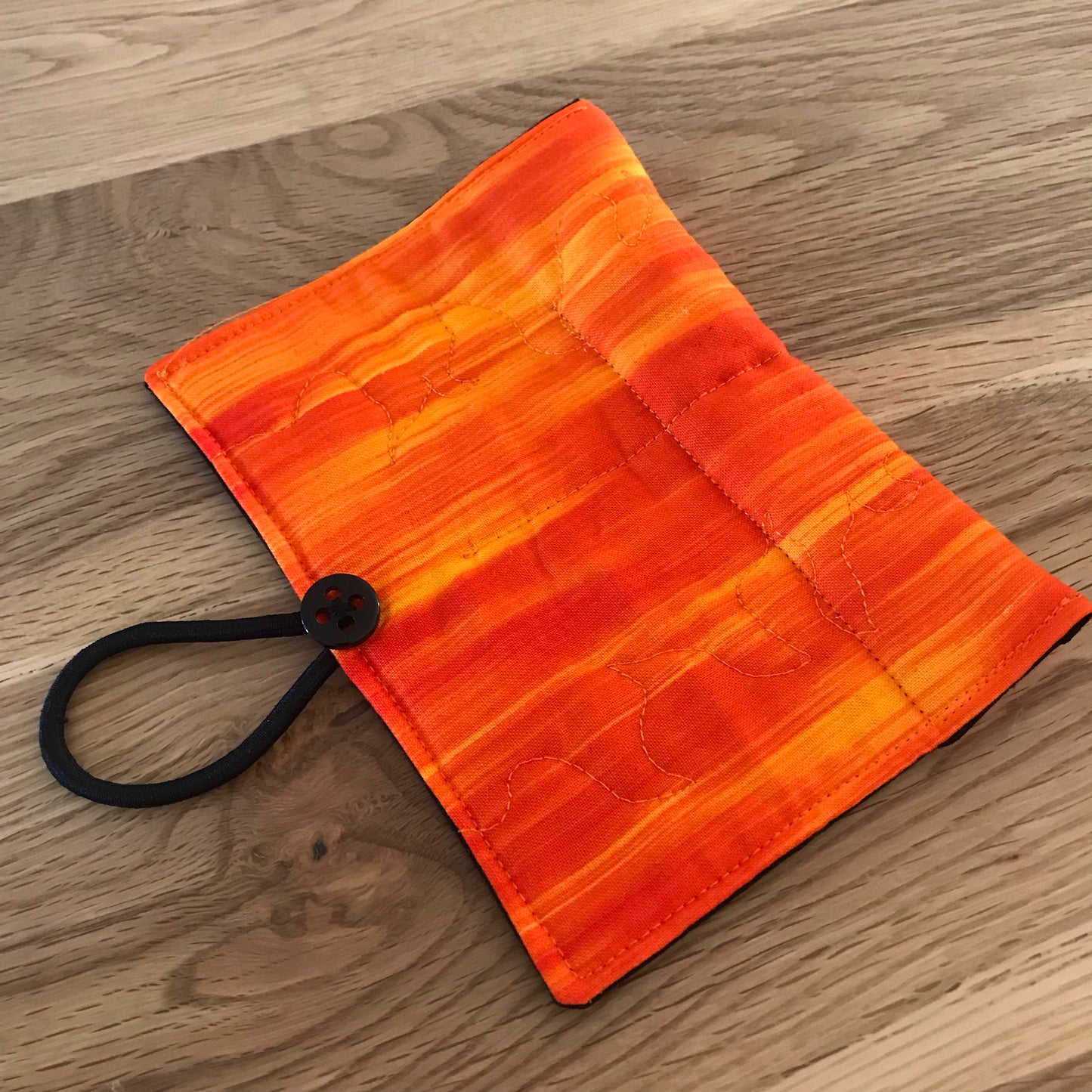 Cauldron free motion stitched Circular Needle case