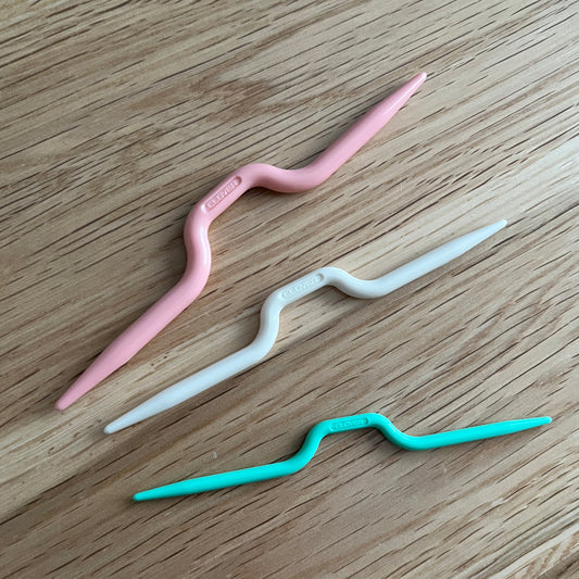 Clover Cable Needles (set of 3)