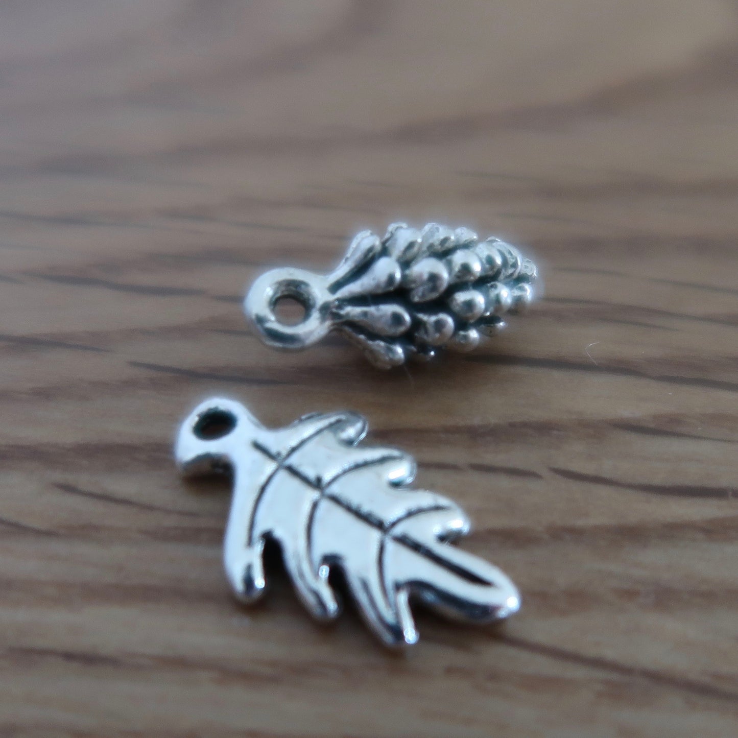 Pine cone and leaf stitch markers or progress keepers (set of 2)