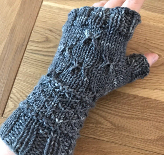 Country Garden Fingerless Mittens Pattern (PDF)