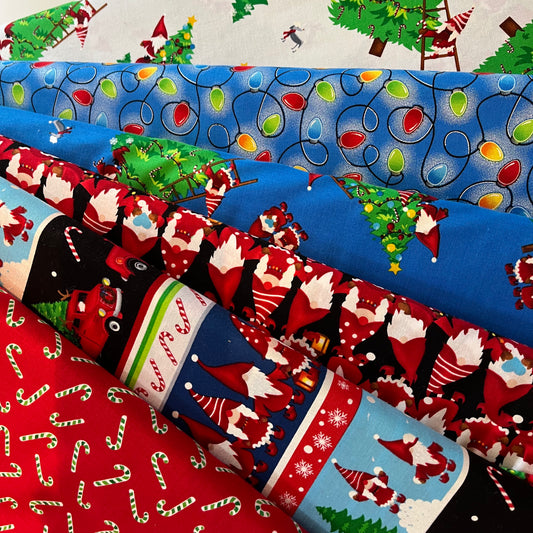 Merry Gnomeville Fat quarter pack