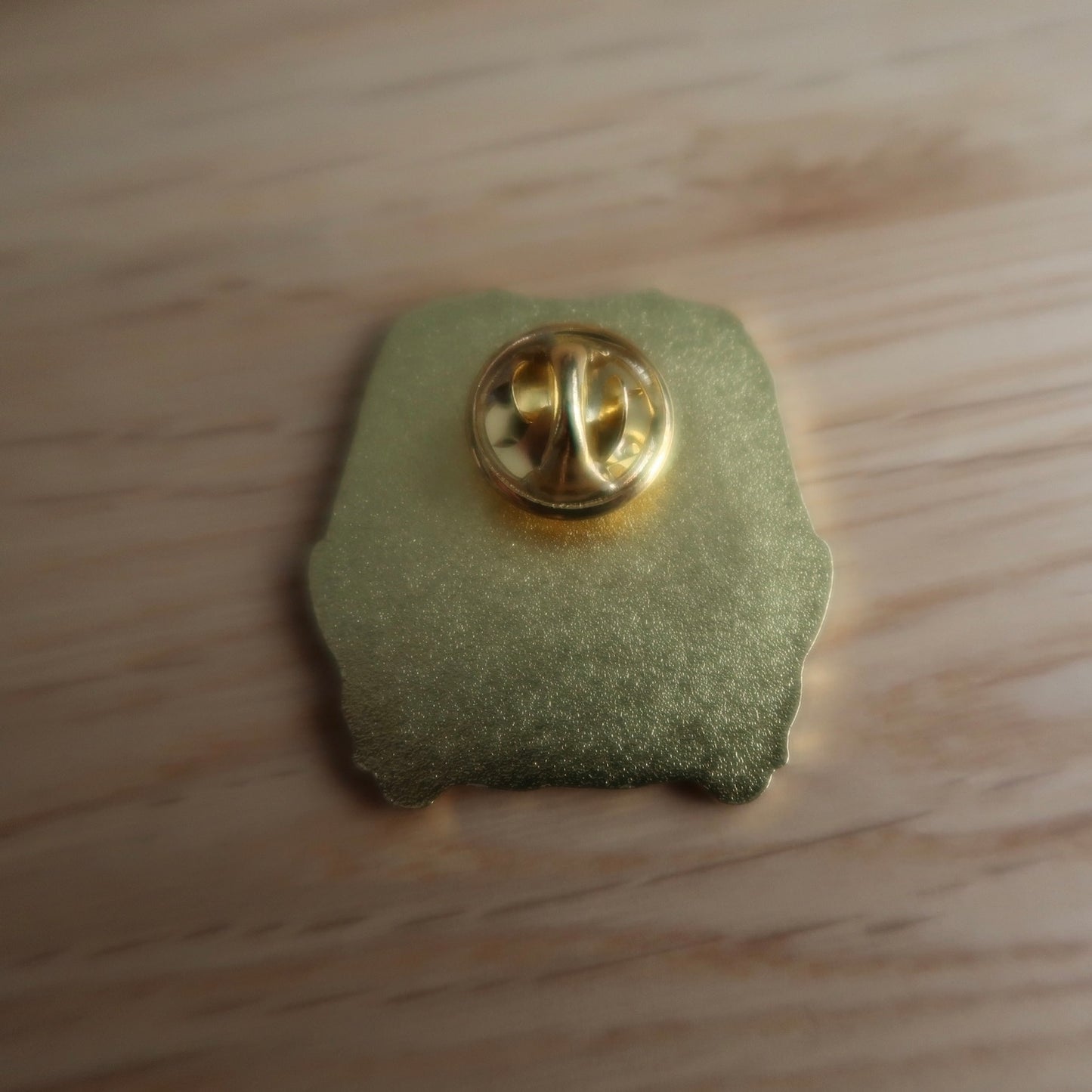 Make Wear Mend enamel pin badge
