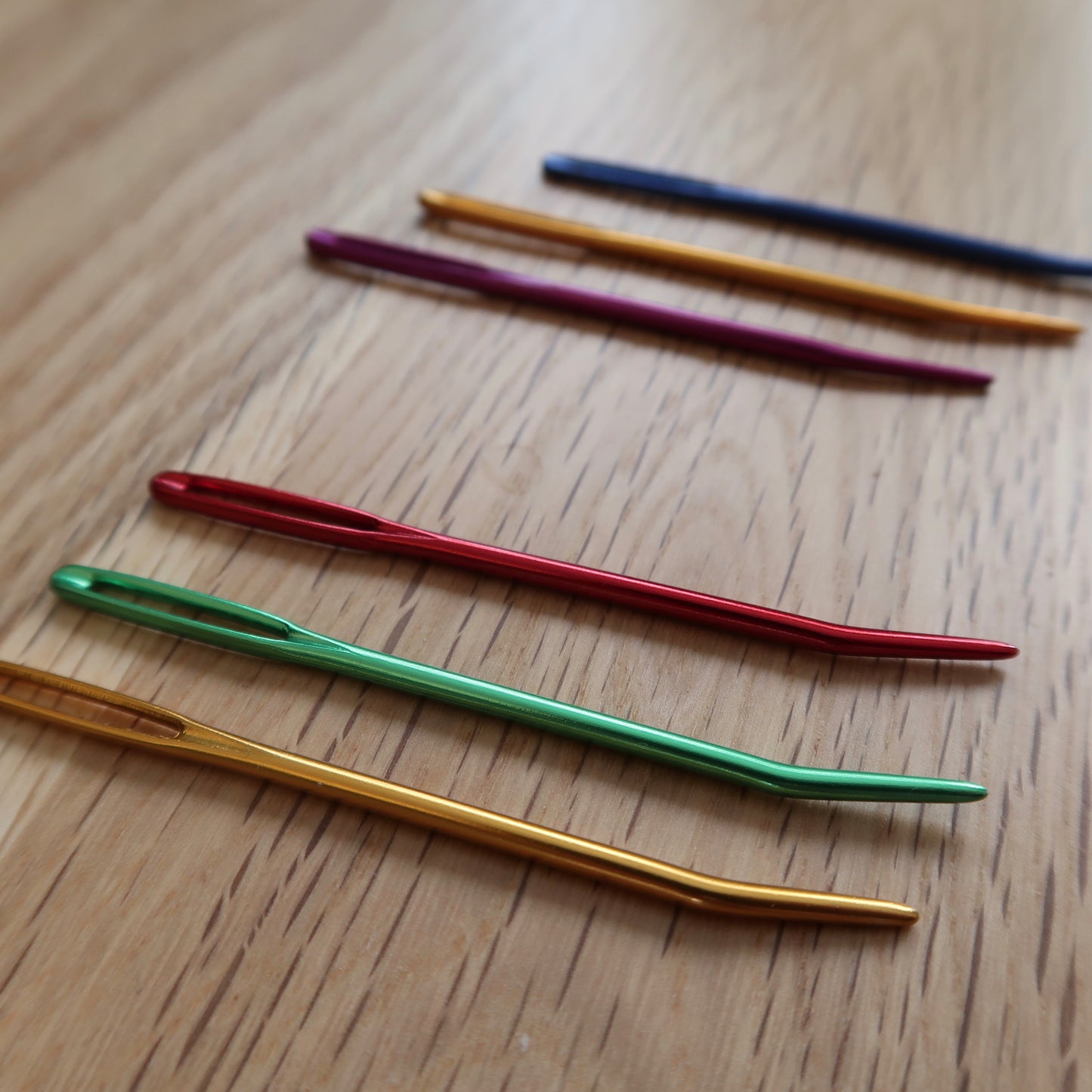 HiyaHiya Darning needles set