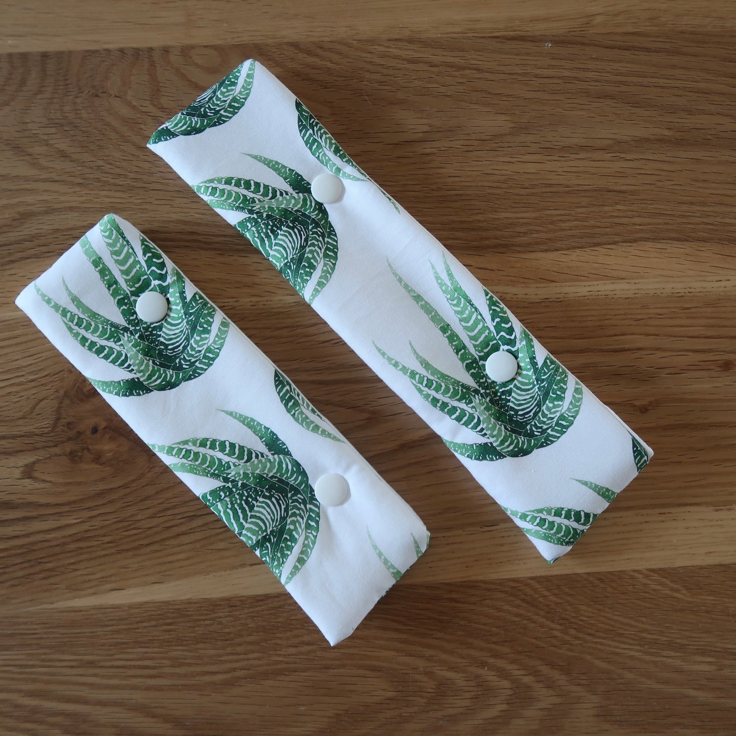 Succulent print DPN case / cosy
