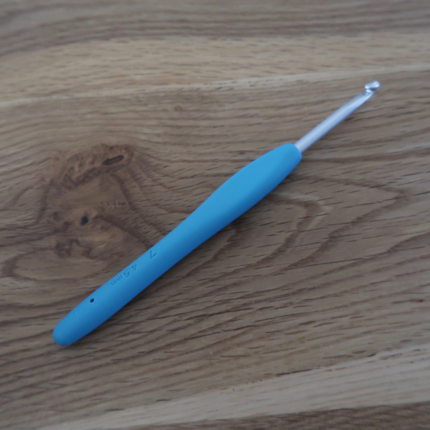 Clover Amour Crochet Hooks