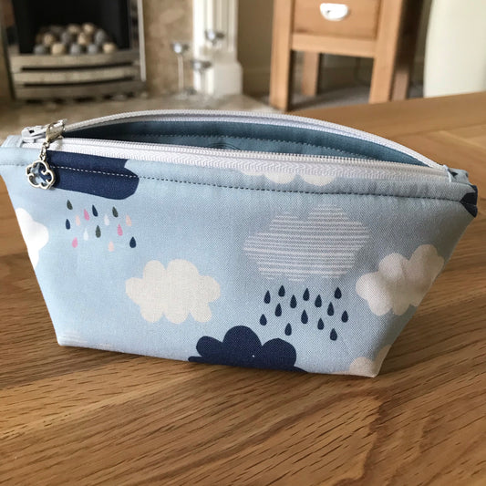Cloud print notions pouch
