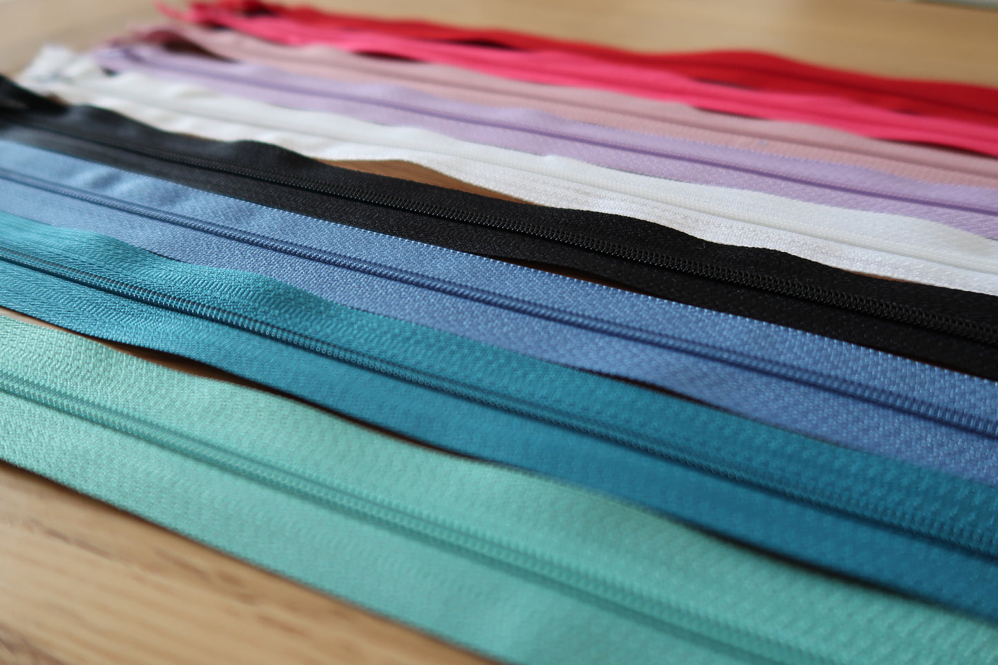 Zips