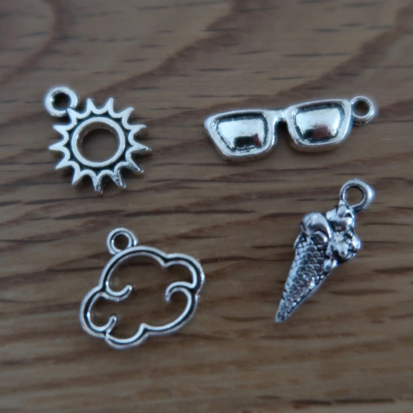 Summer themed stitch marker or progress keepers (set of 4) Sunglasses / sun / ice cream / cloud